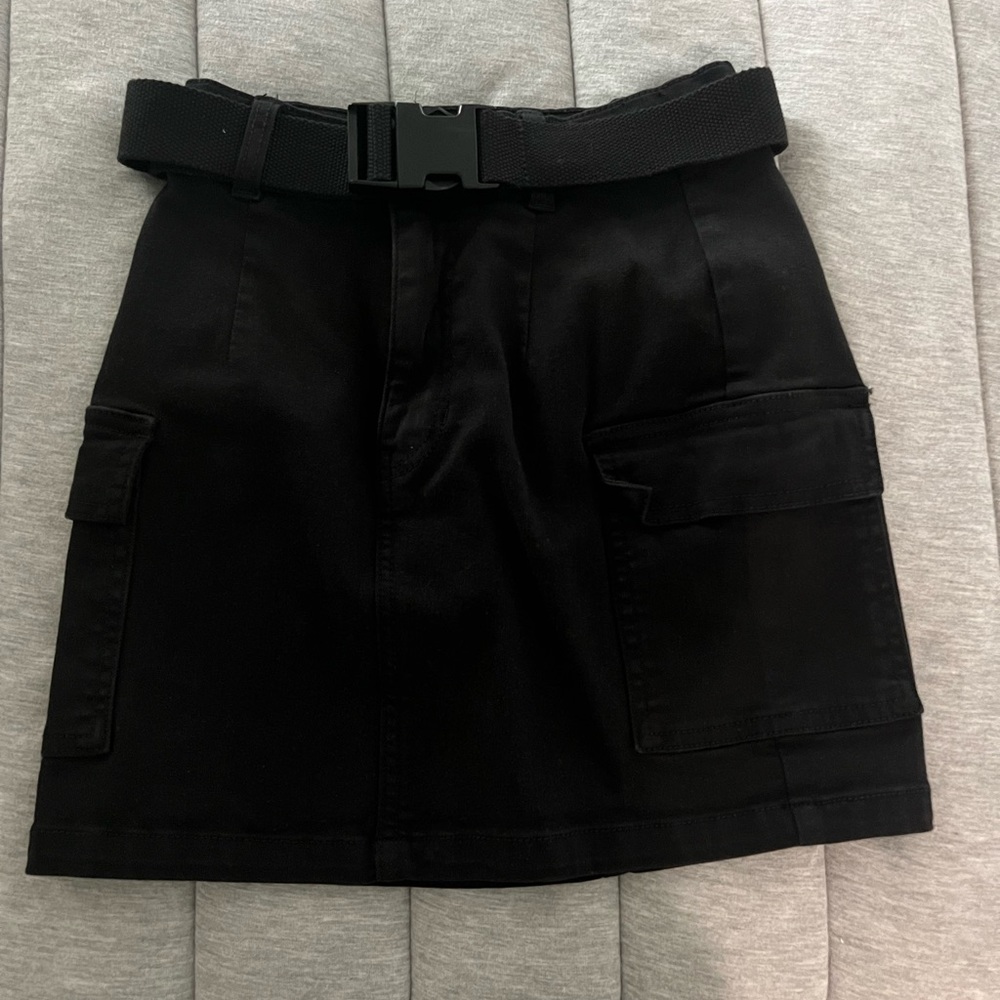 garage black cargo mini skirt, denim material and very stretchy